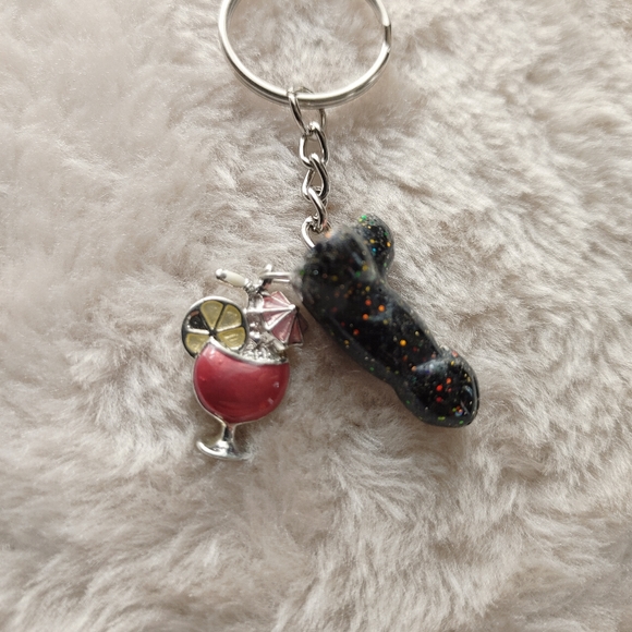 Cocktail Keychains - Picture 8 of 9